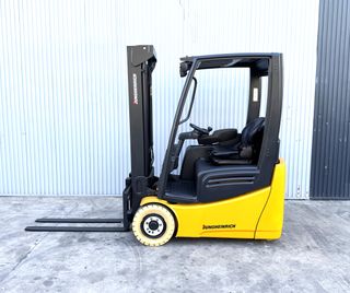 CARRETILLA ELEVADORA ELECTRICA SEMINUEVA 1600 KG