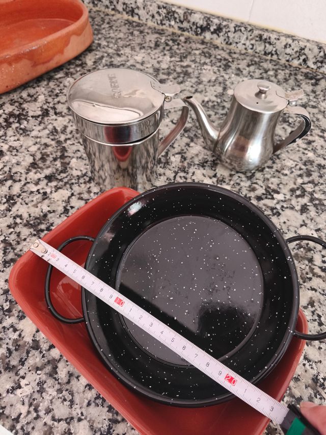 Sartén Paella 14cm + Menaje