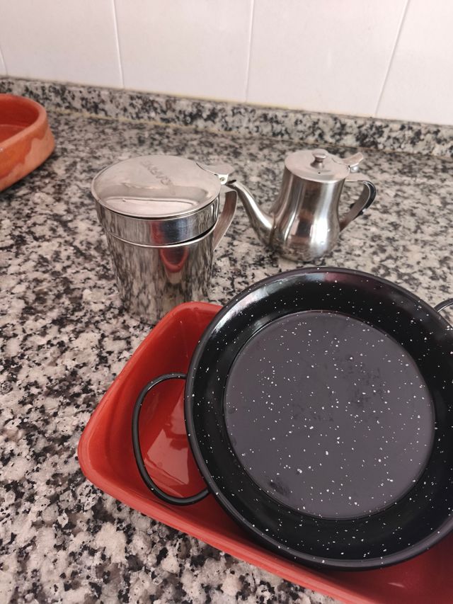 Sartén Paella 14cm + Menaje