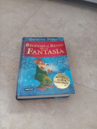 Regreso al Reino de la Fantasía: ¡Libro con olo...