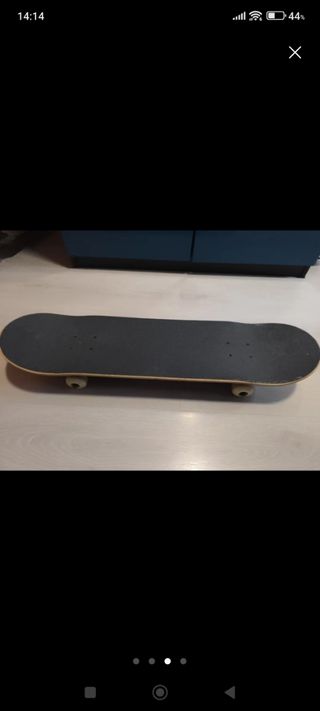 Monopatín (skate) casi nuevo