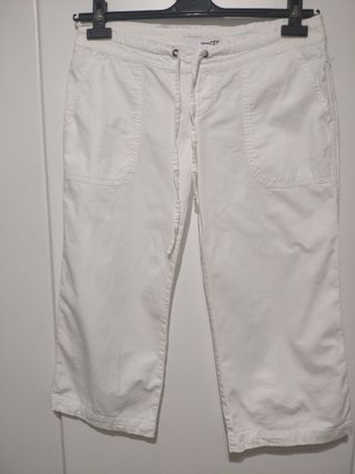 PANTALON BLANCO PIRATA DE CHICA. ZARA T-S