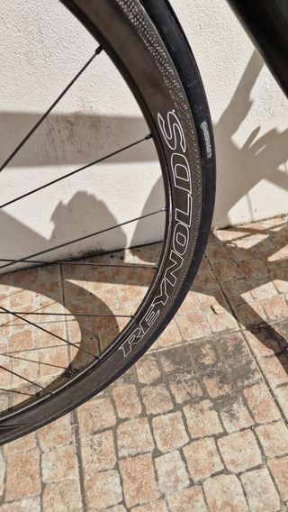 Rodas carbono Reynolds - estrada