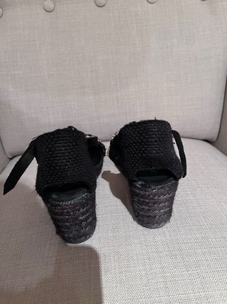 Cuñas esparto negras y beige