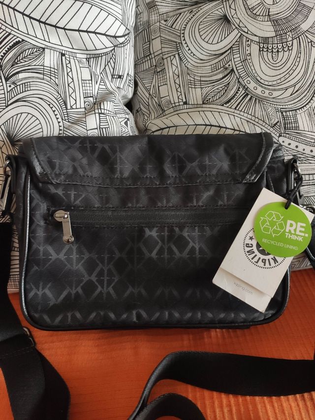 Bolso mediano Kipling negro