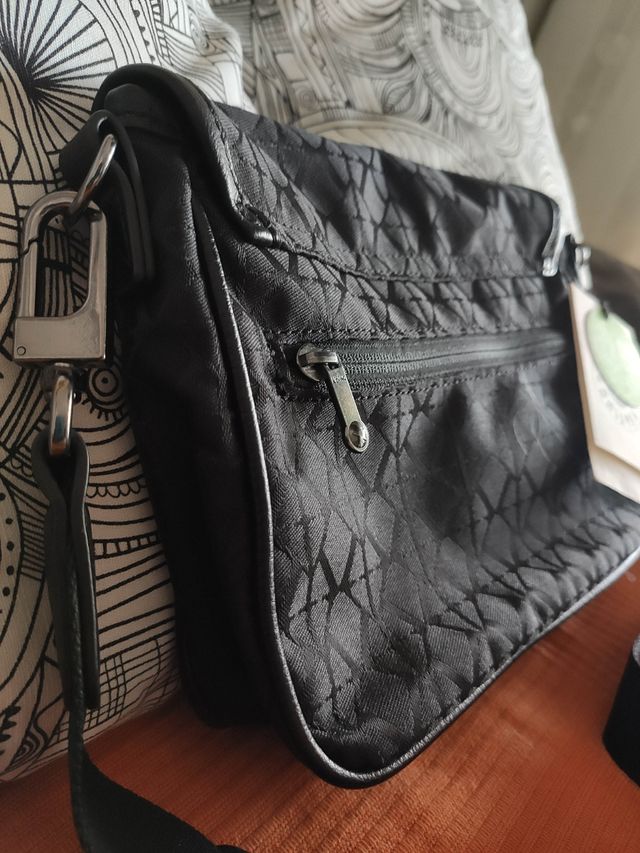 Bolso mediano Kipling negro