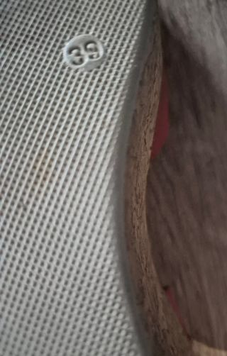 Sandalias rojas piel