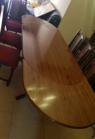 URGE VENDER!
Mesa Comedor Clásica Madera
