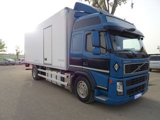 Volvo FM 440 - FURGON