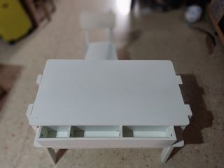Escritorio infantil blanco + silla