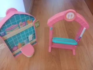 Muñeca Nenuco + accesorios guardería