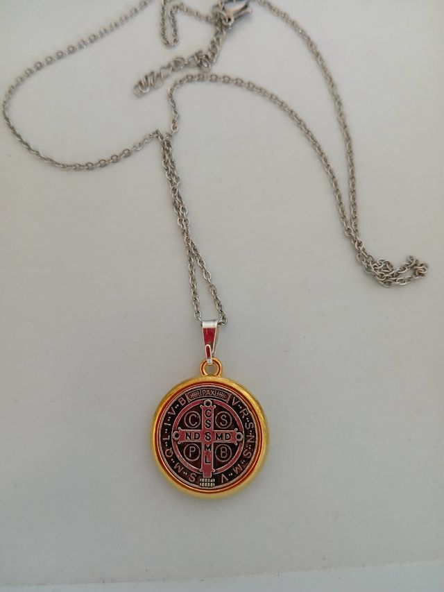 Medalla San Benito - Dorado y plateado