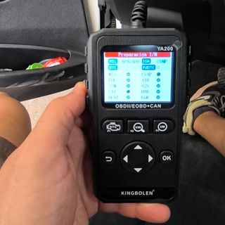 Maquina de Diagnosis Kingbolen YA200 Escaner OBDII