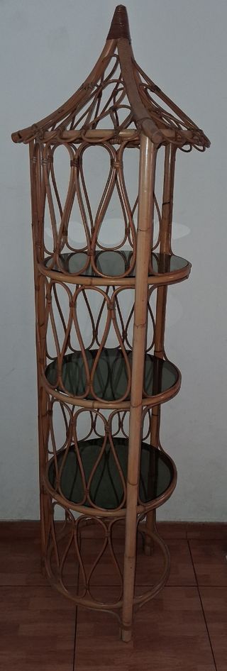 Estantería mimbre marrón