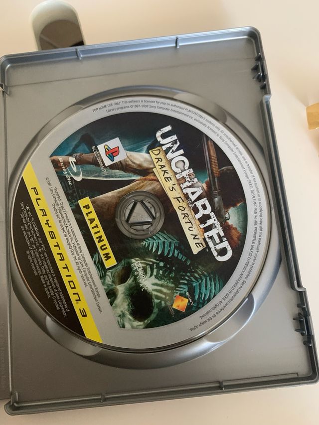 Uncharted Drake's Fortune - PS3 Platinum