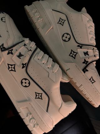 Zapatillas Louis Vuitton blancas