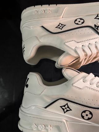 Zapatillas Louis Vuitton blancas