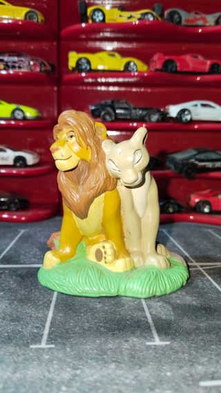 Figura Simba y Nala Rey León