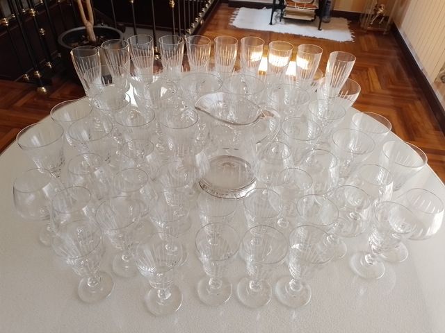 Juego cristalería vintage de 57 piezas