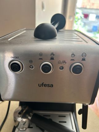 Cafetera express: 2 unidades