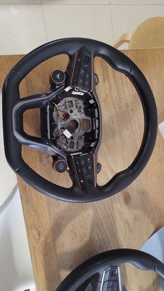Volante CuPRA 