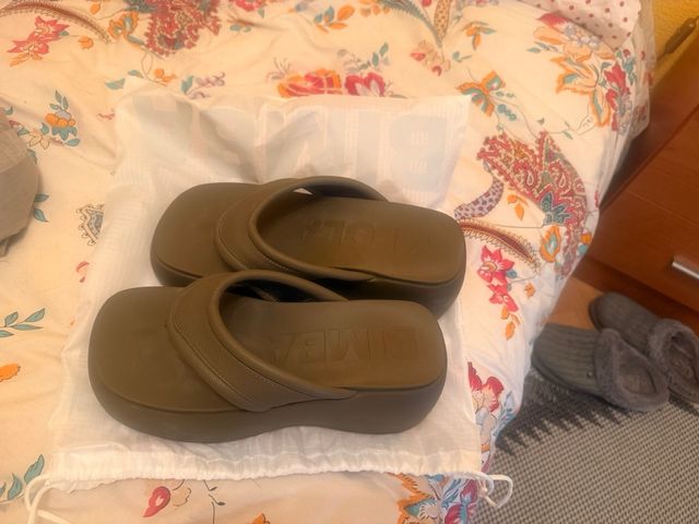 BIMBA Y LOLA - Chanclas plataforma verde oliva