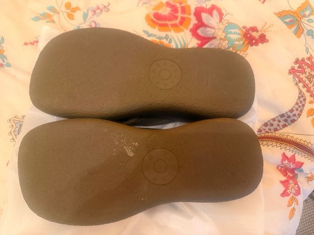 BIMBA Y LOLA - Chanclas plataforma verde oliva