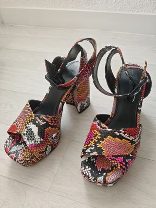 Sandalias plataforma multicolor talla 35