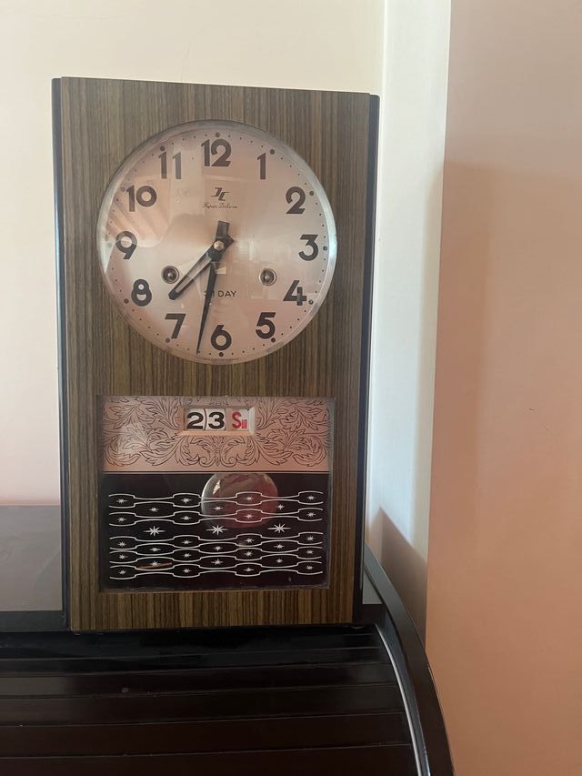 Orologio A Pendolo Funzionante In Legno vintage