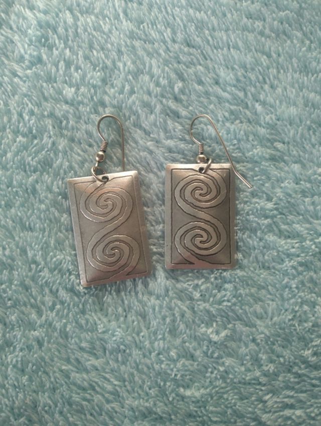 5 pares pendientes - plata, rojo