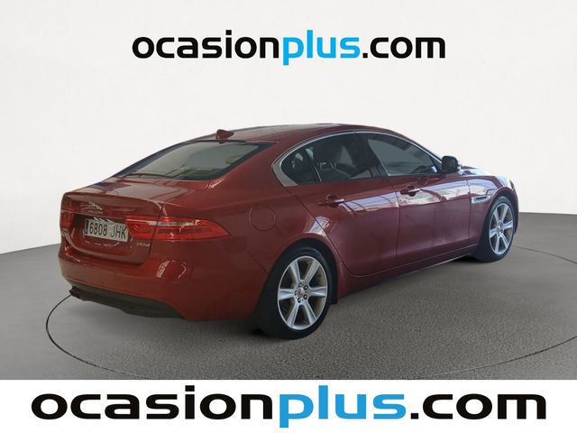 Jaguar XE 2.0 Diesel Pure RWD Auto 132 kW (180 CV)