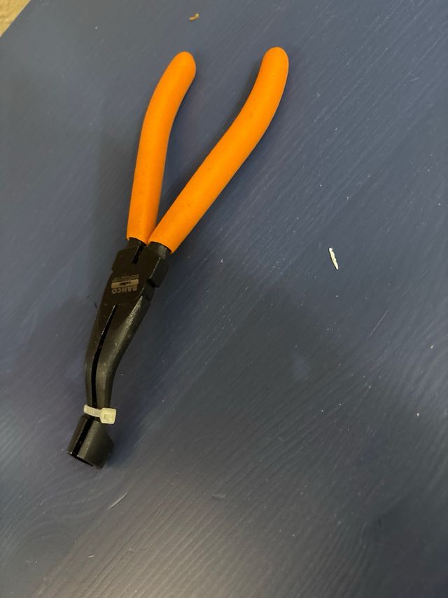 Alicate de abrazadera Bahco BBRS210P(frenos)