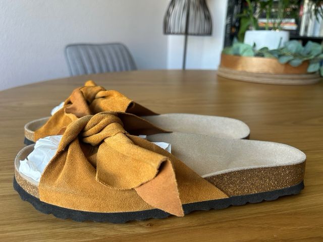 Sandalias Oysho piel teja/41