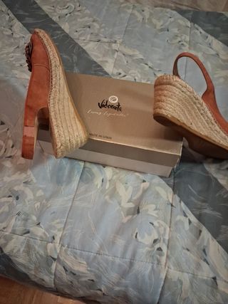 Sandalias Vidorreta cuña ,color teja- oro viejo .