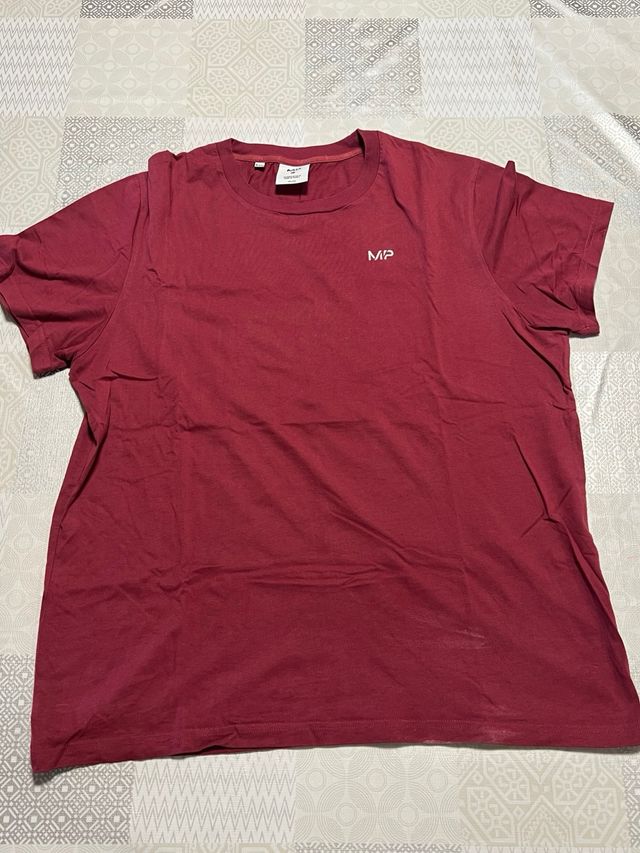 Conjunto Myprotein rojo