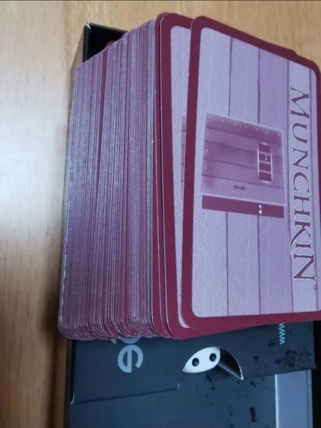 Munchkin más expansión 4