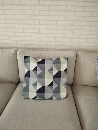 Funda cojín gris-azul geométrica