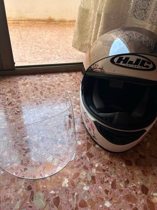 Casco moto HJC, blanco y rosa