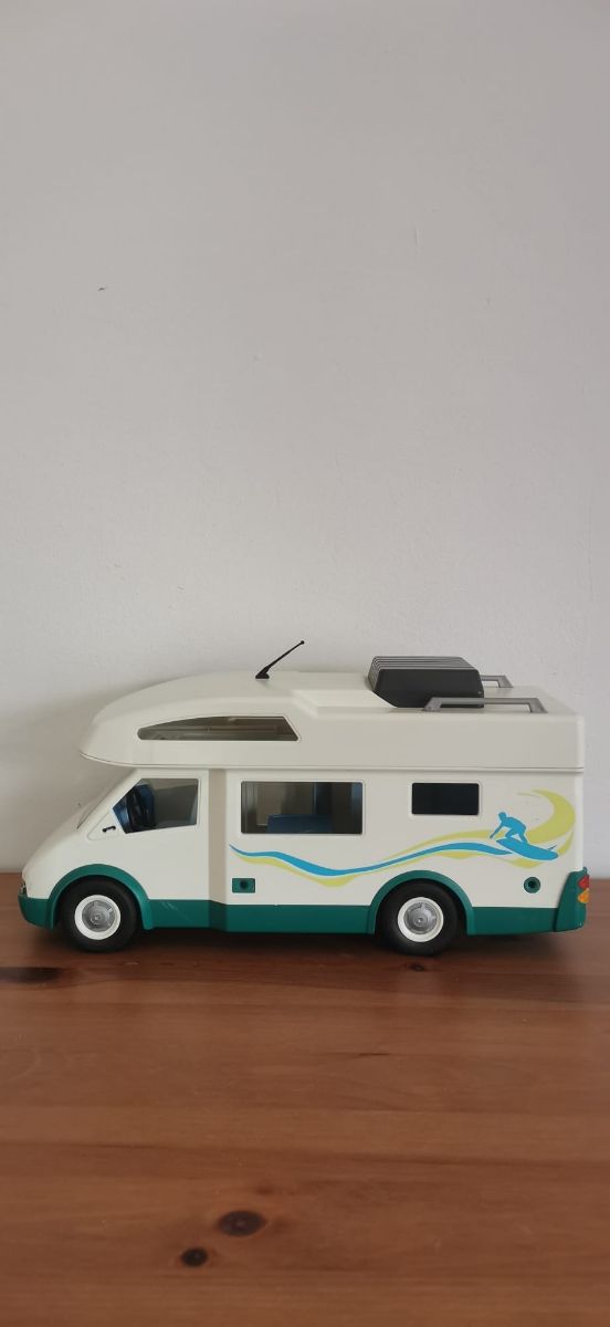 Autocaravana Playmobil 70088