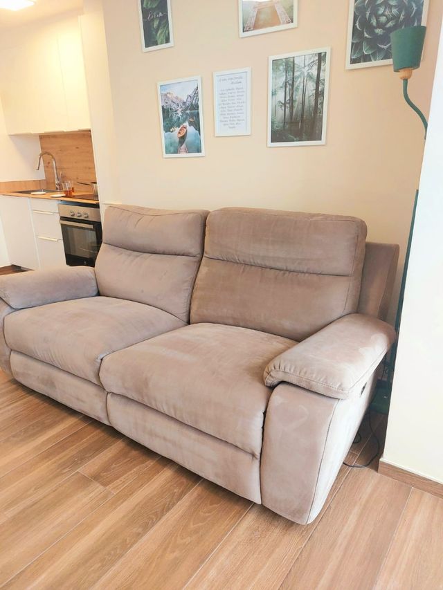 Sofá eléctrico en alcántara de 2,13m - Como nuevo