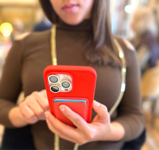 Offerta!!! Nuova custodia in silicone MagSafe per iPhone