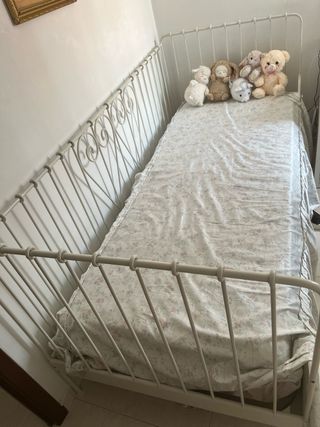 Cama hierro IKEA blanca infantil