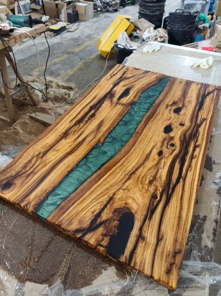 Mesa río resina - madera