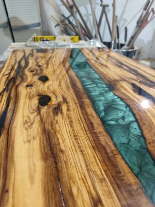 Mesa río resina - madera