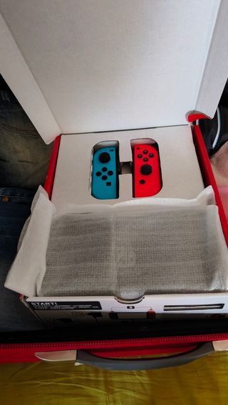 Nintendo Switch OLED Azul/Rojo 