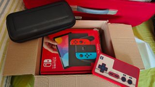 Nintendo Switch OLED Azul/Rojo 
