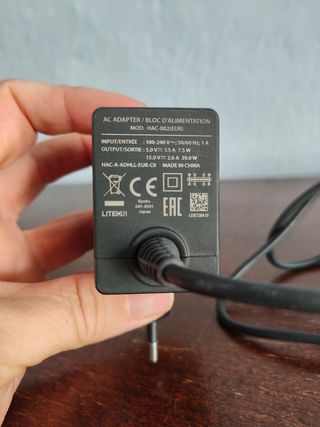 Cargador y base Nintendo Switch Lite