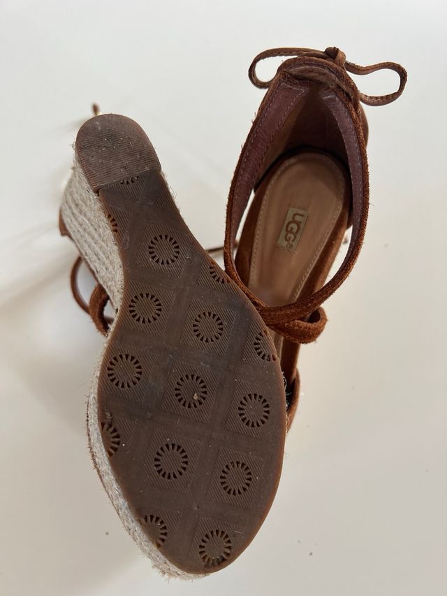 Sandalias cuña esparto marrón poco uso.