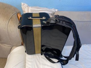 Acordeón Hohner Concerto II 72 bajos