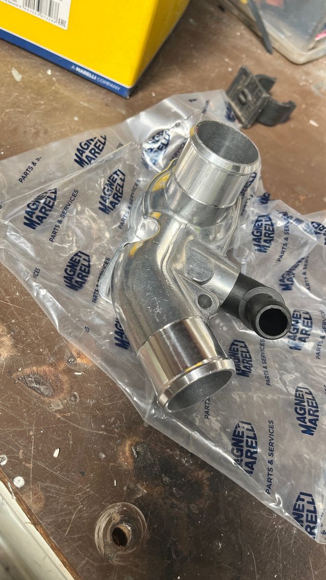 Termostato Opel Zafira A 2.0 DTI 16V